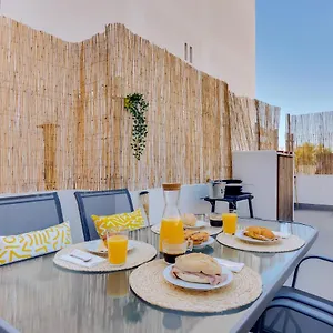 Faro: Casa Trevo Com Terraco Bbq Holiday home