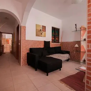 Algarve Typical Downtown House District de Faro
