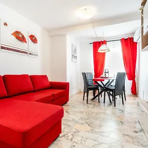 My Place @ Views District de Faro